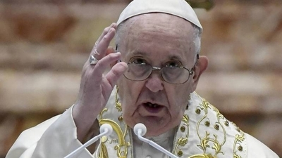 Diario HOY | El papa dice que compartir y ayudar "no es comunismo, sino cristianismo puro"