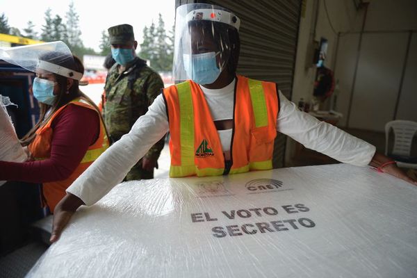Arranca balotaje para elegir presidente en Ecuador - Mundo - ABC Color
