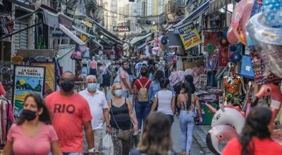 Brasil supera las 350.000 muertes por covid