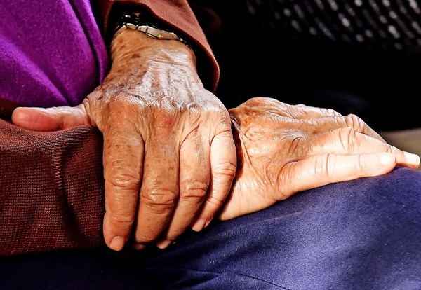 PARKINSON: DIAGNÓSTICO TEMPRANO ES CLAVE PARA FRENAR SU PROGRESIÓN