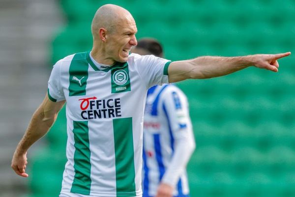 Robben vuelve a jugar casi seis meses después - Fútbol - ABC Color