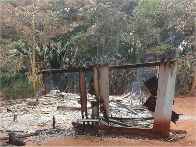 Joven fallece calcinado en incendio de su vivienda en Raúl Peña