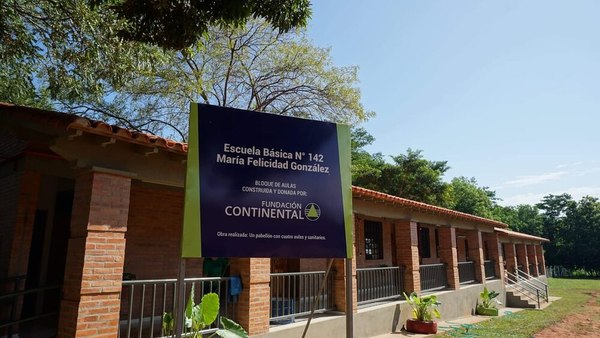 Banco Continental apoya la educación