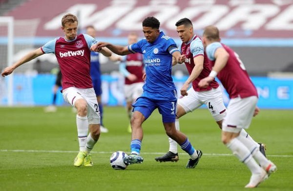 West Ham, con Fabián Balbuena en cancha, tumba al Leicester City