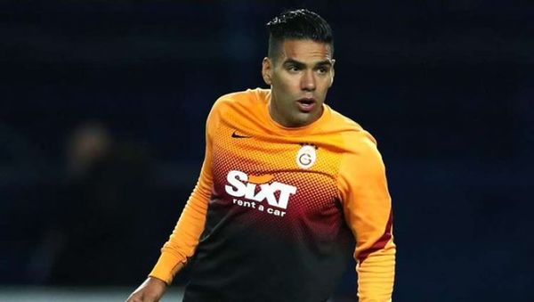 Radamel Falcao sufrió fractura en la cara en una práctica del Galatasaray