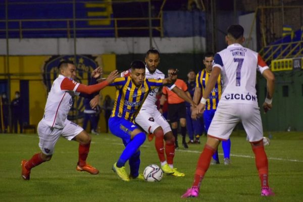 Emotivo empate en la República | OnLivePy