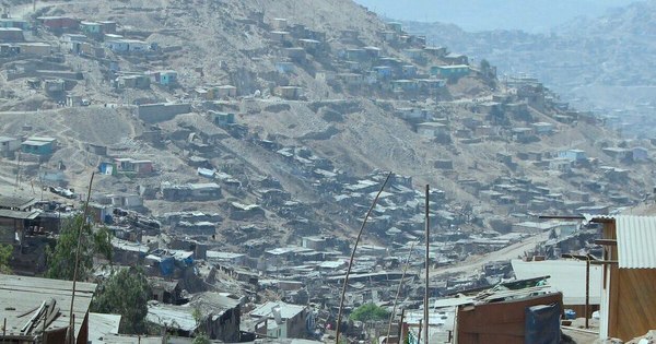 La Nación / Perú: entre COVID-19 y pobreza, en Pamplona solo votan para evitar multas