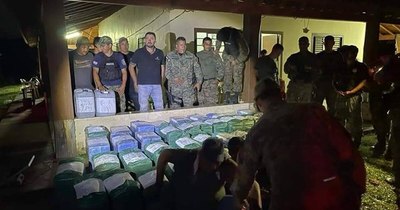 La Nación / Alto Paraguay: imputan a cinco personas por incautación de 1.344 kilos de cocaína