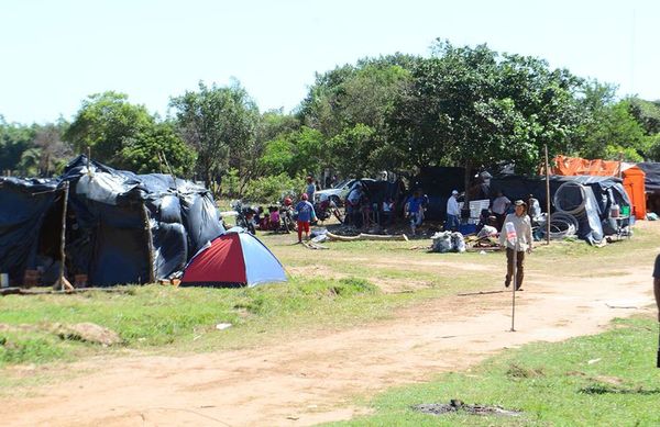 Pobladores de Cumbarity, Villeta, se levantan en contra de los invasores - Nacionales - ABC Color