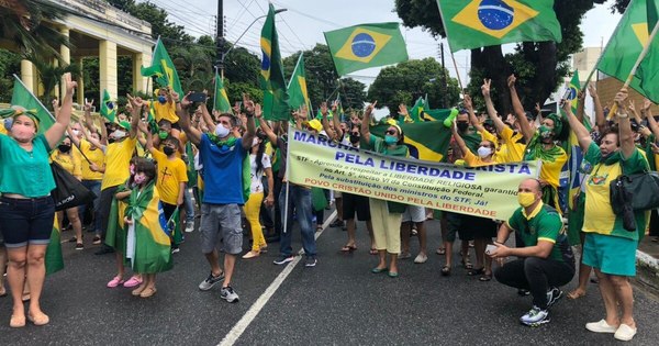 La Nación / Brasil: evangélicos protestan contra suspensión de servicios religiosos