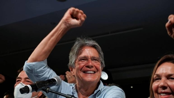 Diario HOY | Ecuador dividido entrega el poder al conservador Guillermo Lasso