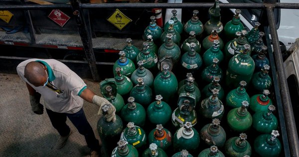 La Nación / “Ruego a Dios que aún esté respirando”: calvario por oxígeno en Venezuela