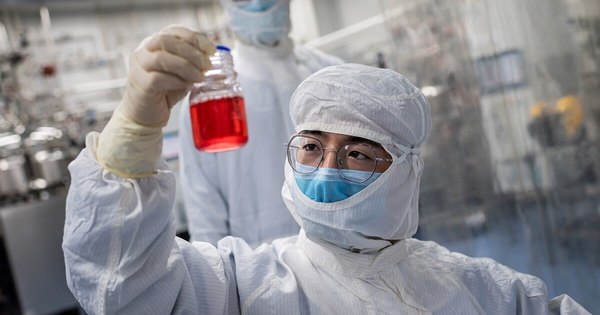 La Nación / China considera mezclar vacunas anti-COVID-19 para mejorar la eficacia