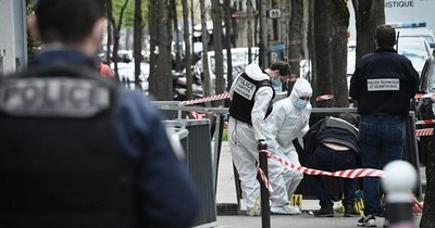 La Nación / Un muerto y un herido por tiroteo afuera de un hospital en París