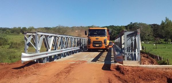 Habilitan puente de metal en Santaní - Nacionales - ABC Color