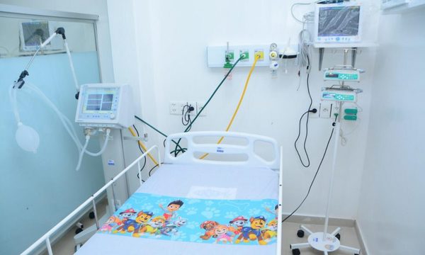 Convierten pabellón de contingencia en UTI pediátrico