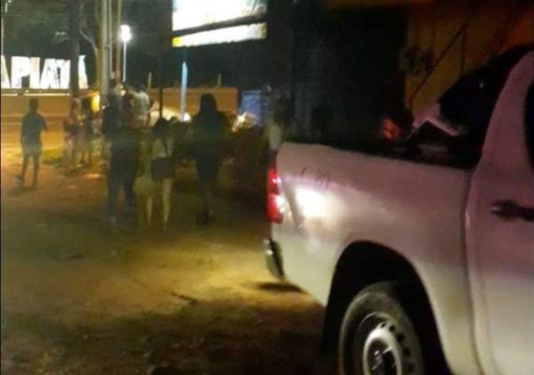 Policía lamenta inconscienca de la gente que acude a fiestas clandestinas - Megacadena — Últimas Noticias de Paraguay