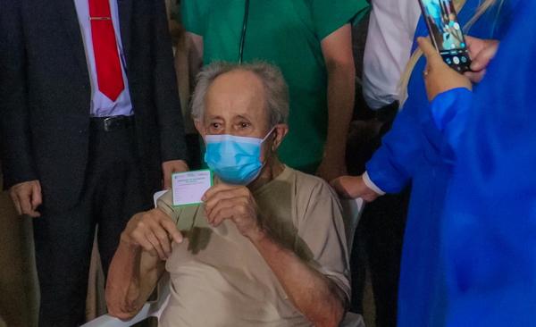 Desde mañana, mayores de 85 años podrán vacunarse contra el COVID, según su terminación de C.I. - Megacadena — Últimas Noticias de Paraguay