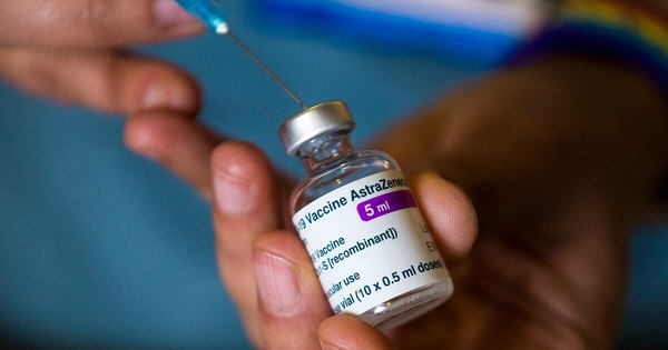 Confirman llegada en abril de 134.800 dosis de vacunas AstraZeneca - La Clave