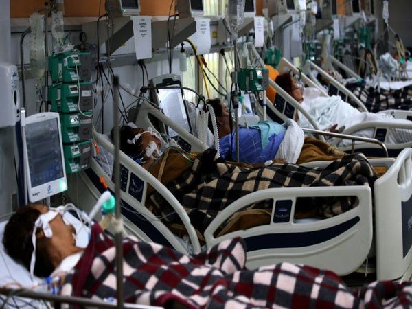 Brasil registra un alto ingreso de personas menores de 40 años a terapia intensiva que adultos mayores