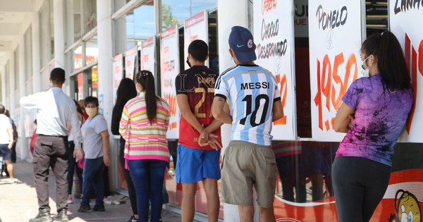 La Nación / Supermercadistas niegan haber relajado protocolos sanitarios