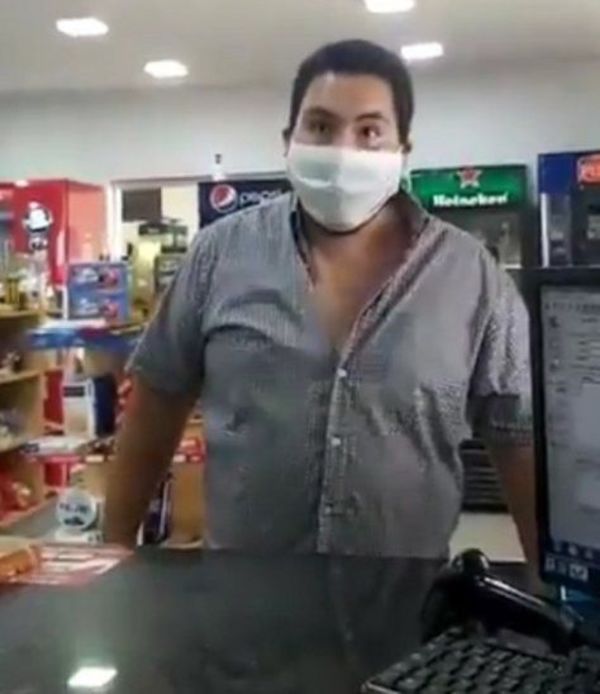 Indignación en redes por video de un cliente que agrede a trabajadora