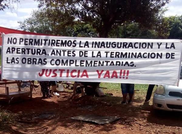 Pobladores del km 20 dicen que no dejarán que inauguren cárcel - La Clave
