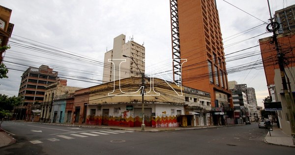 La Nación / Negocios capitalinos piden reducción en patentes comerciales