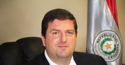 La Nación / Kemper denuncia que “lentitud antipatriótica” de Catastro y Registros Públicos perjudica la economía