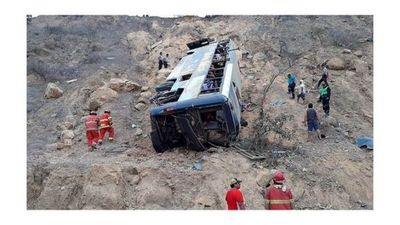 Perú: Accidente de autobus deja 20 muertos