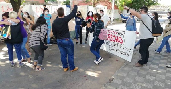 La Nación / Tribunal benefició con un arresto domiciliario