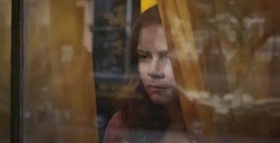 Anuncian fecha de estreno de «La mujer en la ventana», la nueva película de Joe Wright