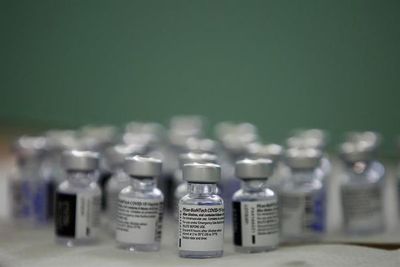 La vacuna de Pfizer reduce la mortalidad en un 98%, según un estudio pionero  - Mundo - ABC Color