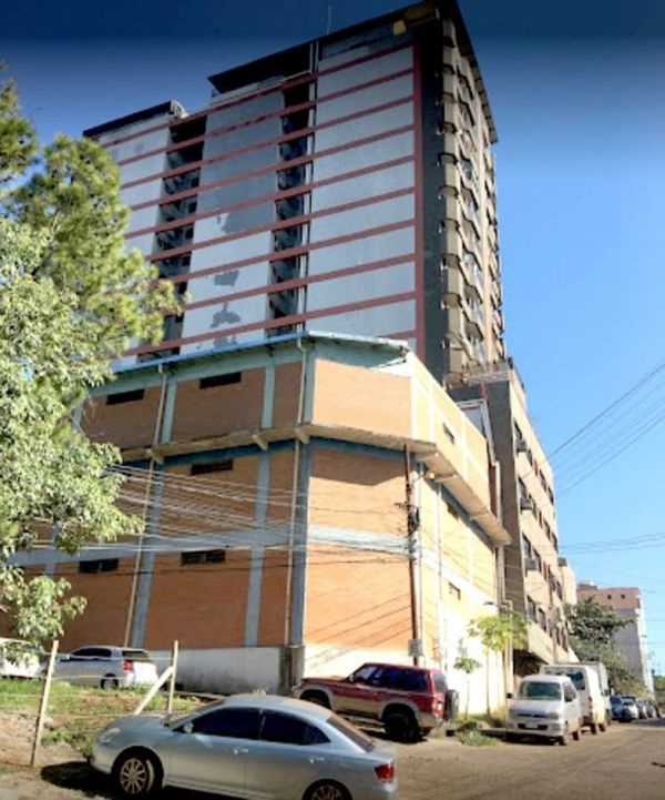 Desconocidos roban casi G. 20 millones y joyas de un edificio céntrico de CDE