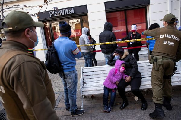Las claves del retiro de pensiones que Chile debate en pleno pico pandémico - MarketData