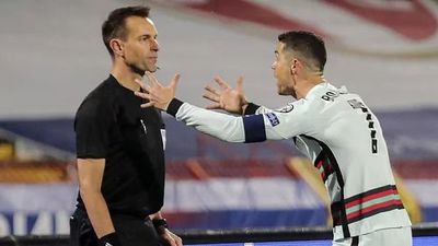 Asistente que no concedió un gol a CR7, sin Eurocopa - Fútbol - ABC Color