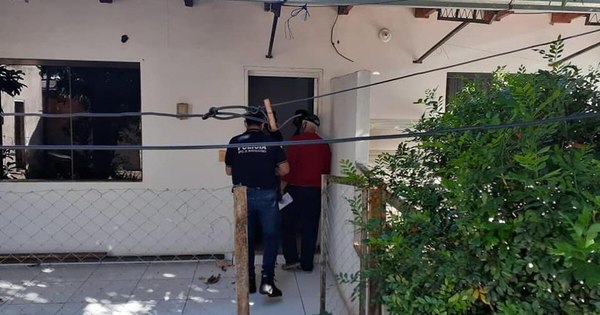 La Nación / Allanan viviendas en CDE en búsqueda de conductor que mató a ciclista