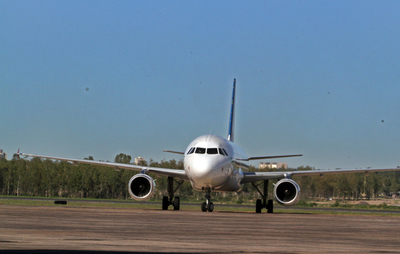Aerolíneas Argentinas reduce vuelos con Paraguay | OnLivePy