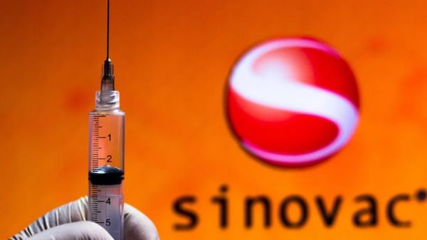 Conmebol recibirá 50 mil dosis de la Sinovac para inmunizar a profesionales del deporte