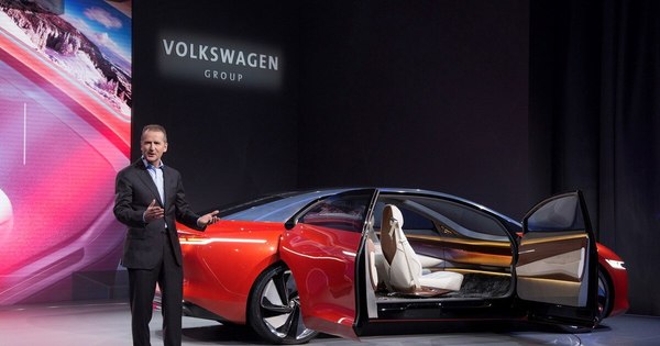La Nación / Volkswagen desafía a Tesla con su apuesta por el coche eléctrico