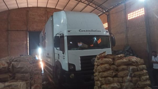 Recuperan camión hurtado en Brasil en un depósito del barrio María Victoria