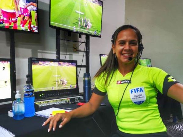 Los dos aciertos de Nancy Fernández que el VAR y el árbitro principal omitieron - Fútbol - ABC Color