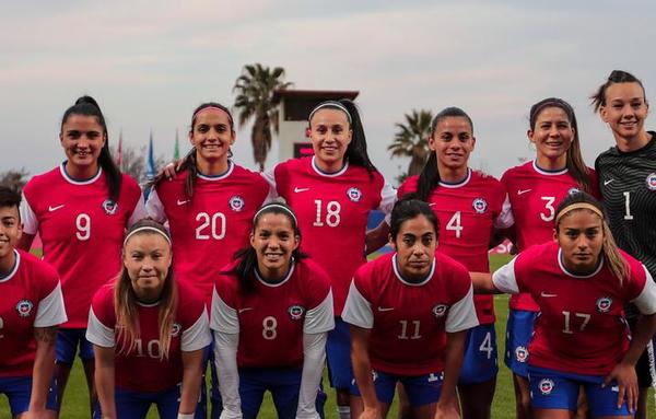 Selección chilena femenina hace historia y clasifica a los Juegos de Tokio
