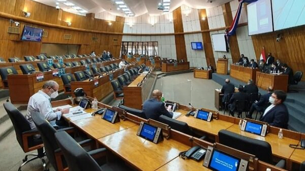 Diputados aprueba ley “Covid gasto cero” - Noticiero Paraguay