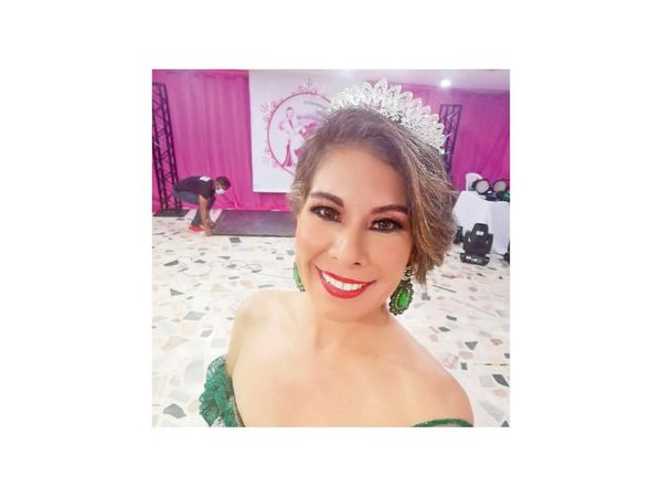Paraguaya triunfa en certamen de turismo