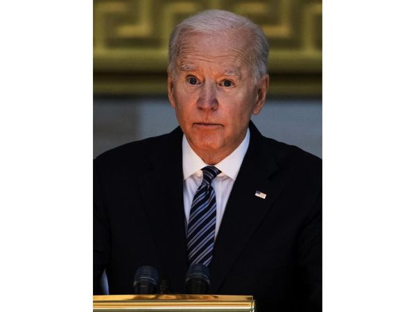 Biden pide a Putin rebajar tensiones y propone cumbre