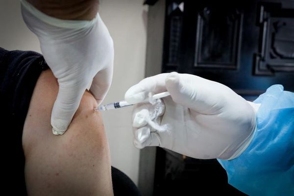 Alemania inyectará otra vacuna como segunda dosis a receptores de AstraZeneca - Mundo - ABC Color