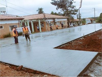 Ejecutivo proyecta la habilitación de 8 nuevos hospitales de contingencia