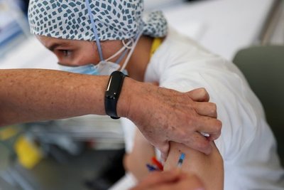 Pfizer enviará 50 millones de vacunas más a la Unión Europea en el segundo trimestre | Ñanduti