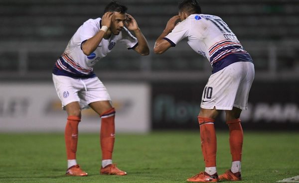Los paraguayos Romero incidieron en el 57 % de todos los goles de San Lorenzo